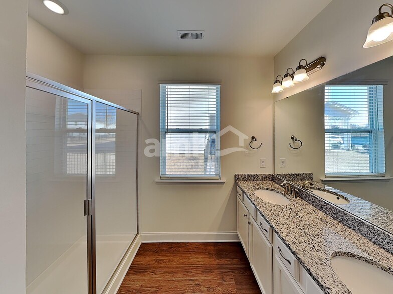 Building Photo - 2339 Campbell Cove Court