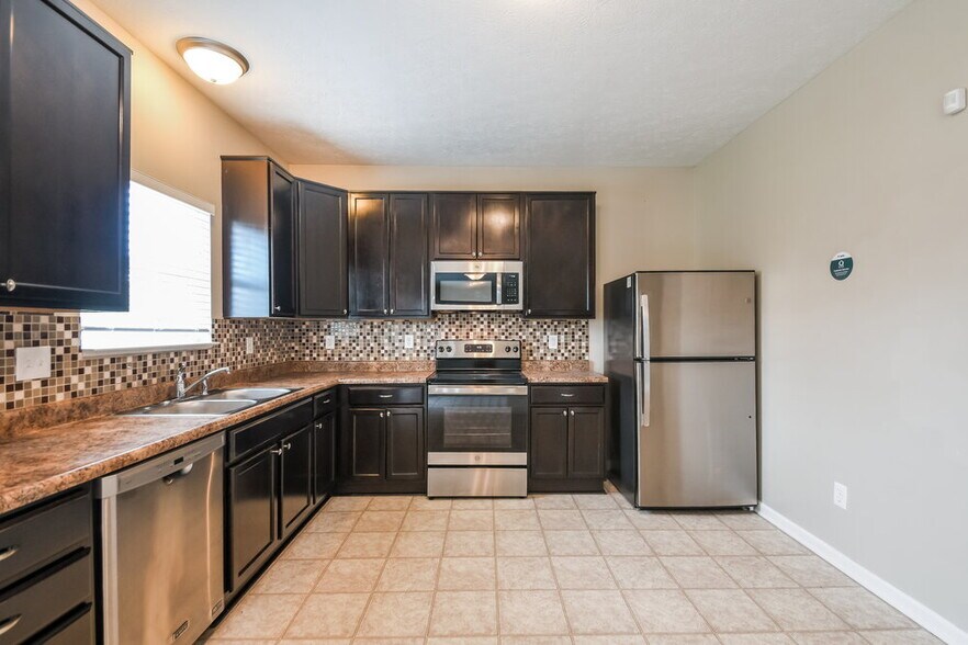 Building Photo - 13939 Boulder Canyon Dr