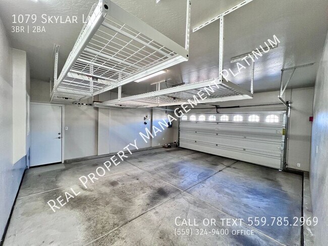 Building Photo - 1079 Skylar Ln