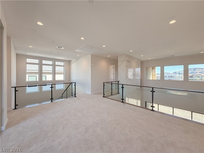 Building Photo - 10761 Canyon Bloom Dr