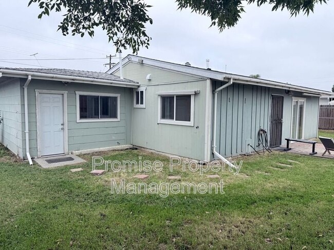 Building Photo - 1601 Walton St