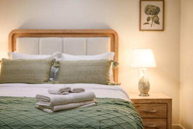 Building Photo - Gated Newport Coast 5BR w/ Pool Access