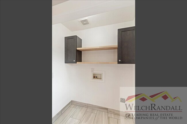 Building Photo - Your Clinton Haven – Modern, Spacious, and...