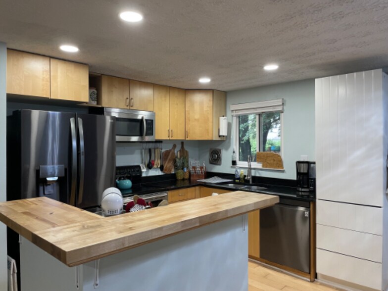 Building Photo - 2618 Litchfield Dr
