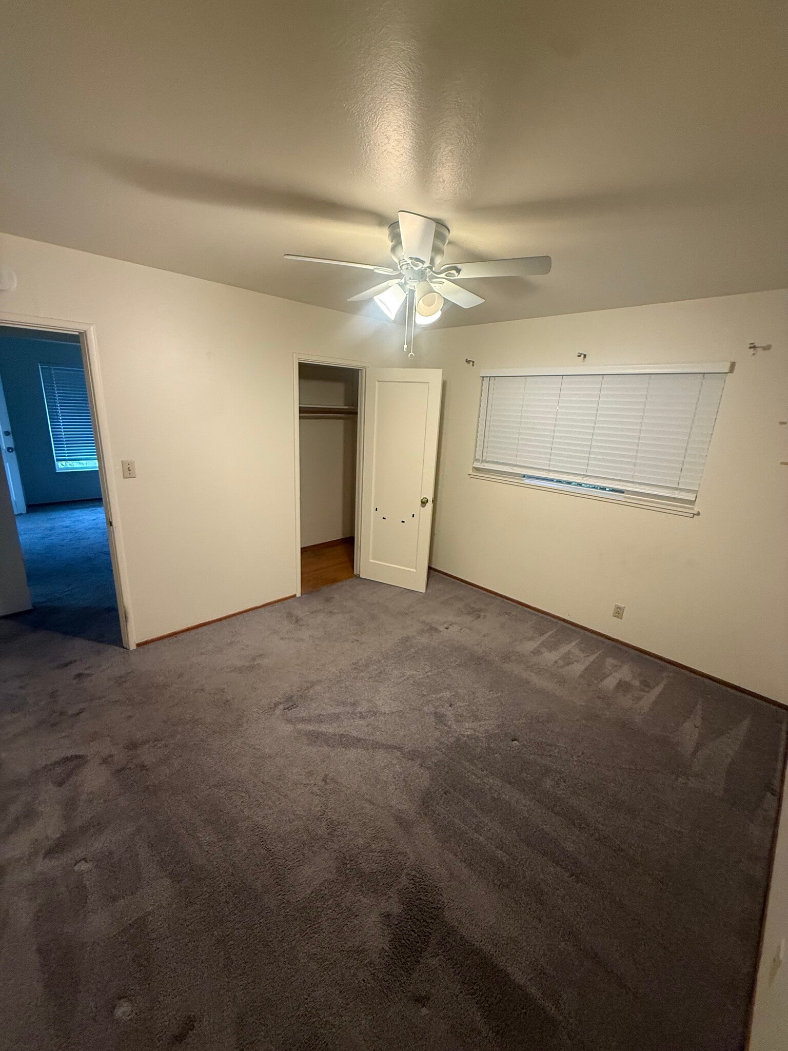 Building Photo - 2013 56th St