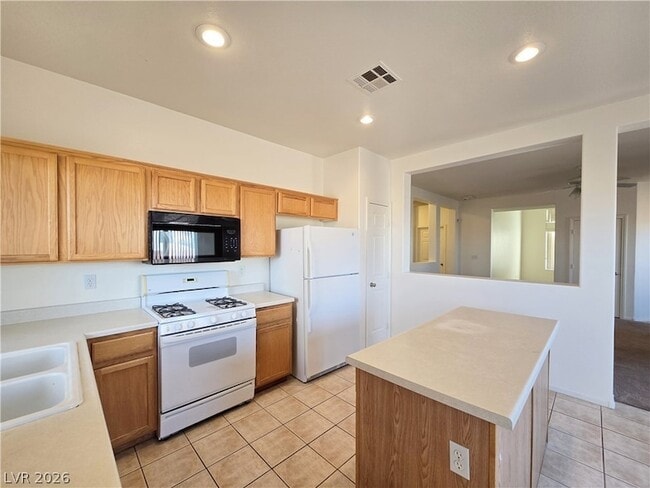 Building Photo - 184 Mt Earl Ave