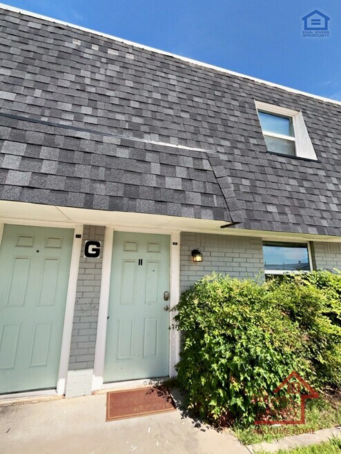 Building Photo - 2111 NW Lindy Ave