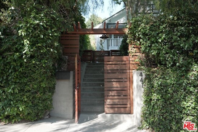 Building Photo - 441 N Avenue 52