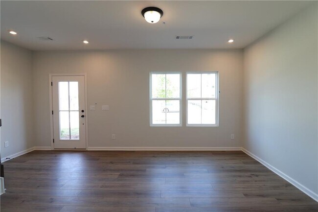 Building Photo - 2821 Beacon Bend Xing