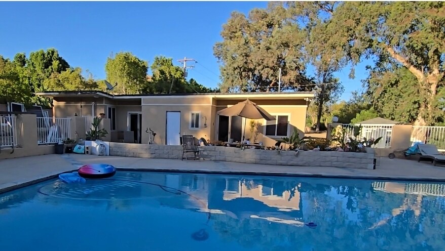 Building Photo - 3803 Lightning Ridge Way