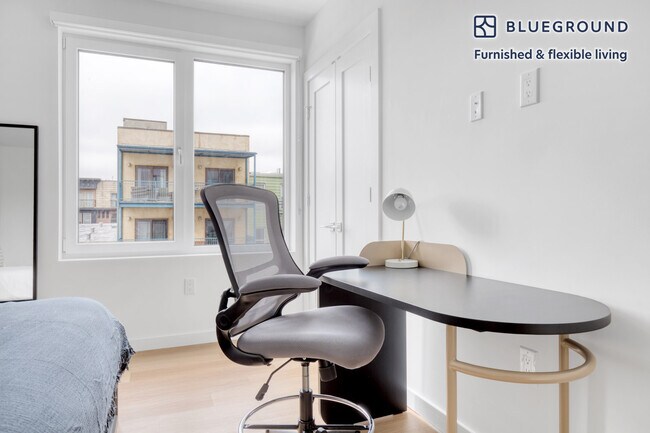 Building Photo - 401 Jackson St