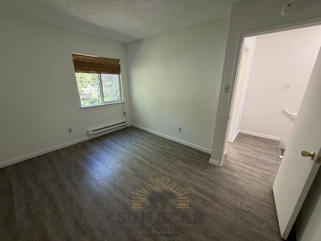Building Photo - 801 Northwood Blvd