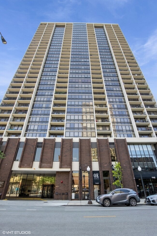 Primary Photo - 1636 N Wells St