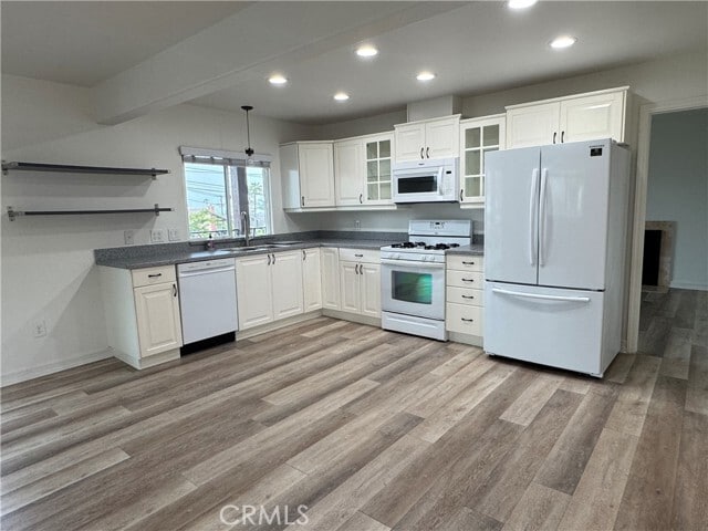 Building Photo - 24732 Cordova Dr