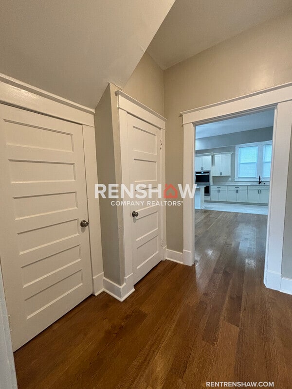 Building Photo - 59 N Willett St