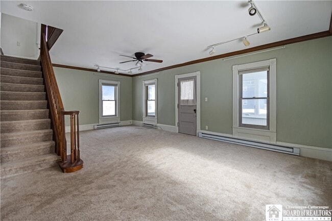 Building Photo - 101 Valley St