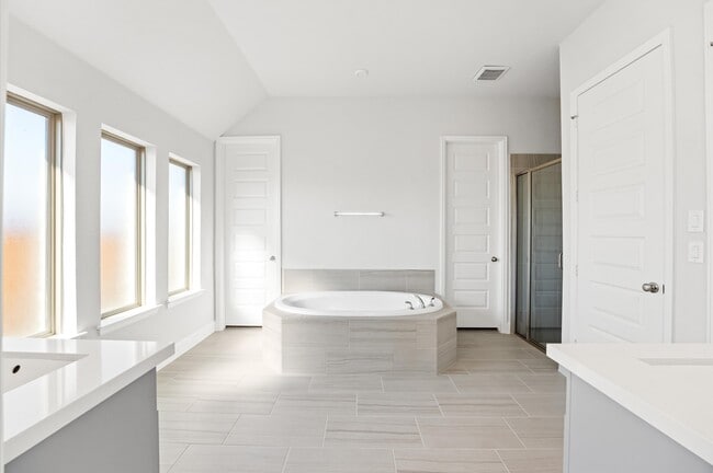 Building Photo - 7247 Stillmeadow Grv Dr