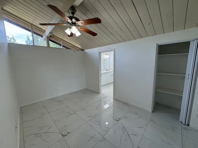 Building Photo - 4 bedroom in El Cajon