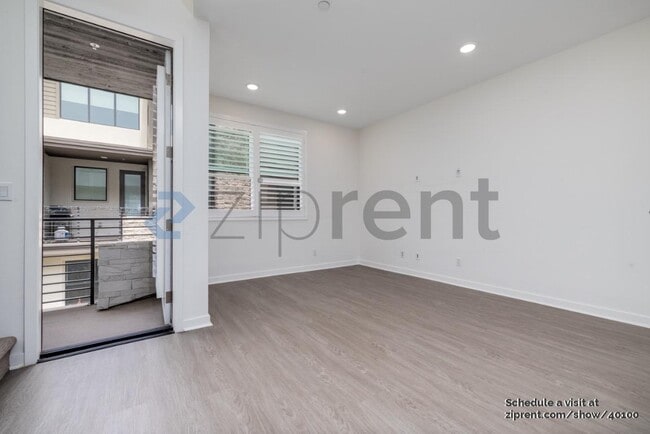 Building Photo - 11048 Luminate Dr