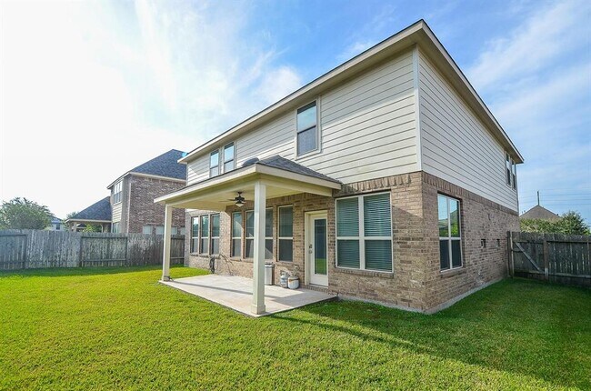 Building Photo - 6523 Point Hollow Ln