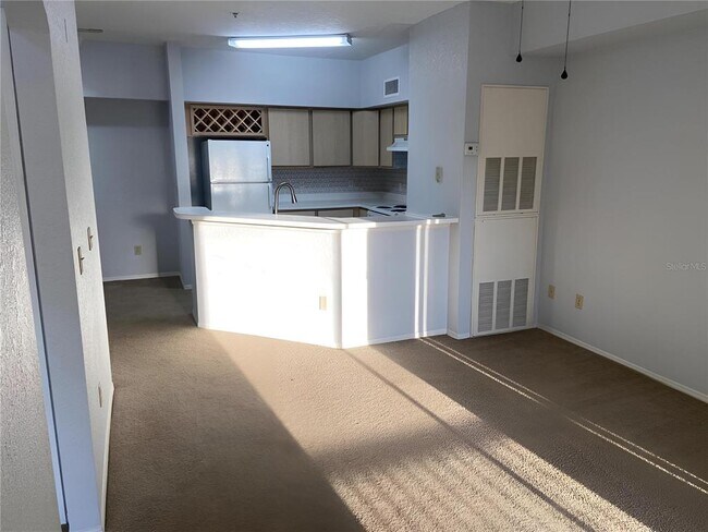 Building Photo - 826 Camargo Way
