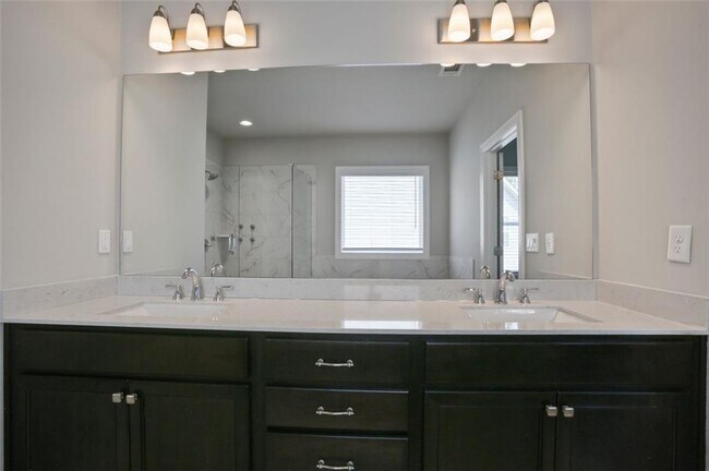 Building Photo - 3052 Louella Creek Trace