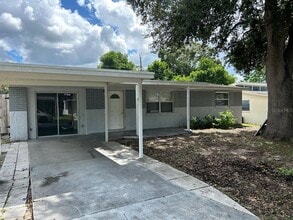 Building Photo - 2030 Hess Dr