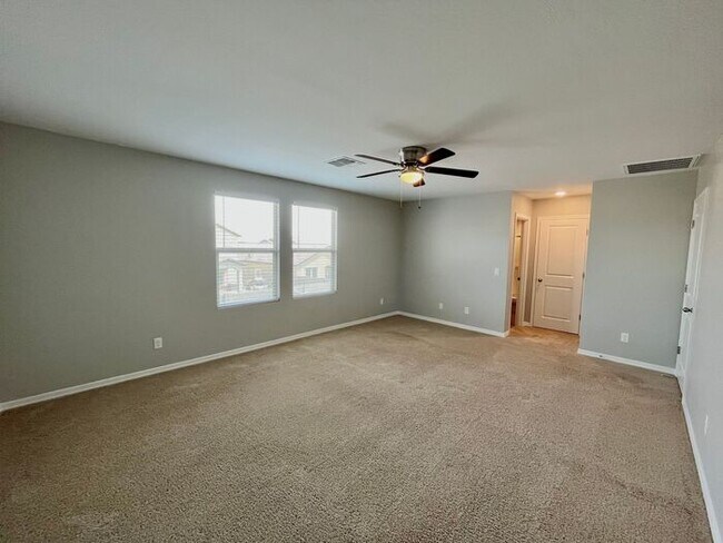 Building Photo - Home in Litchfield Park at Canyon Views! 5bd 3ba! Mountain Views!