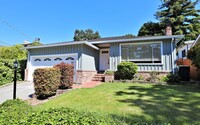 Building Photo - Beautifully Remodeled 3 Bed/2 Bath House i...