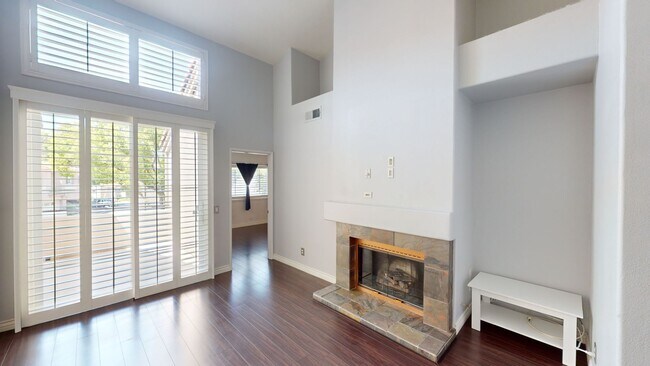 Building Photo - Beautiful 2 Bedroom Home in Windsong