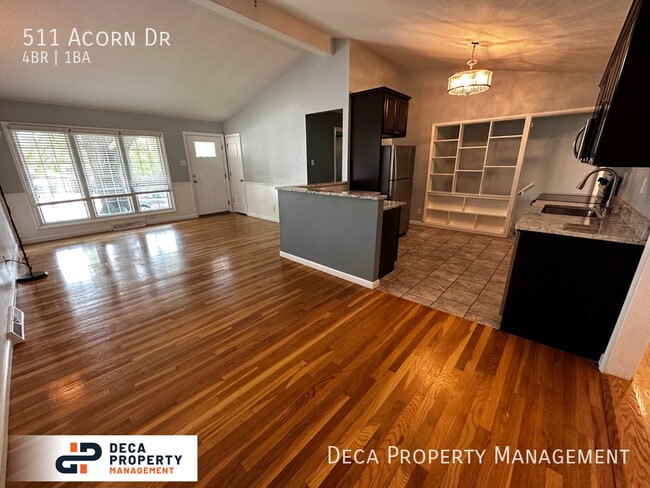 Building Photo - 4 Bedroom House in Lindbergh School District!