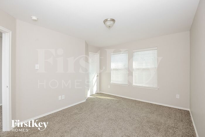 Building Photo - 1821 Prospect Ln