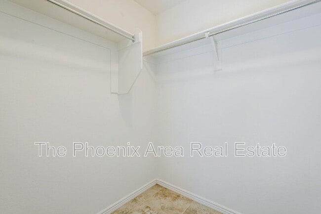 Building Photo - 3947 E Constitution Dr