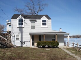 Building Photo - 8755 Hilton Rd