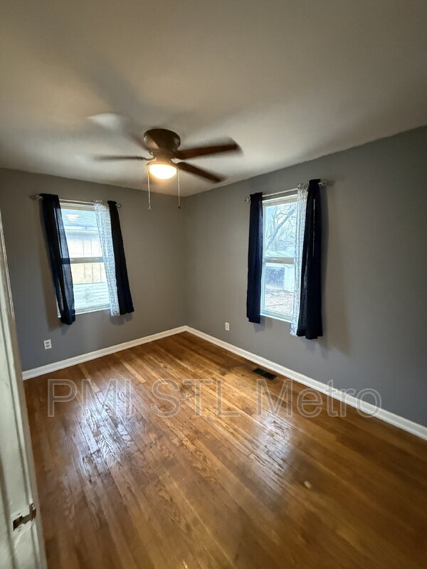 Building Photo - 10365 Lord Dr