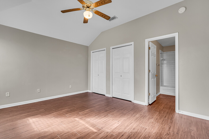Building Photo - 3715 Westfield Dr
