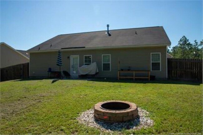 Building Photo - 309 English Oak Dr
