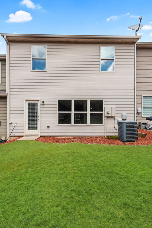 Building Photo - 3205 Blue Springs Trace