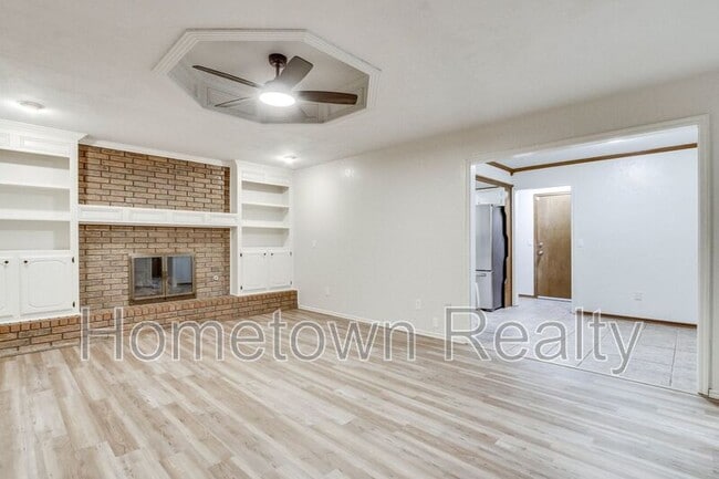 Building Photo - 13308 Marsh Ln