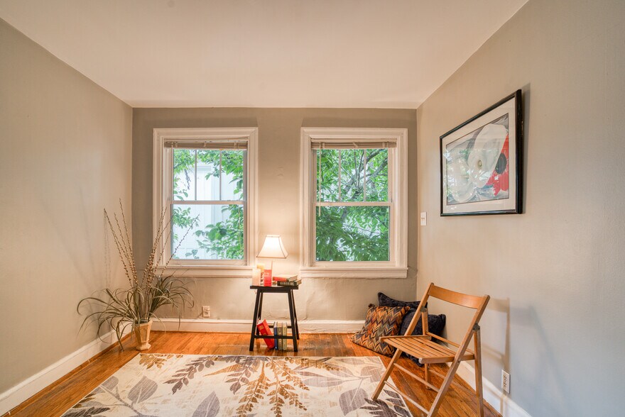 Bonus Room No need for a she shed? - 1000b Grandview Dr