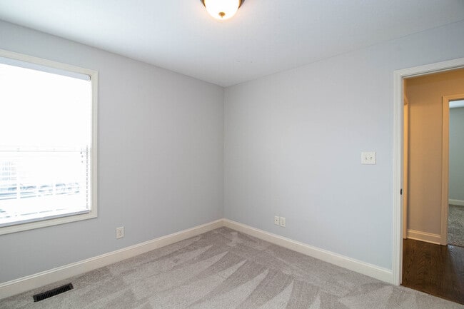 Building Photo - 2329 Spike Ct