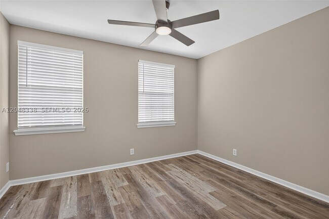 Building Photo - 3364 Celebration 156