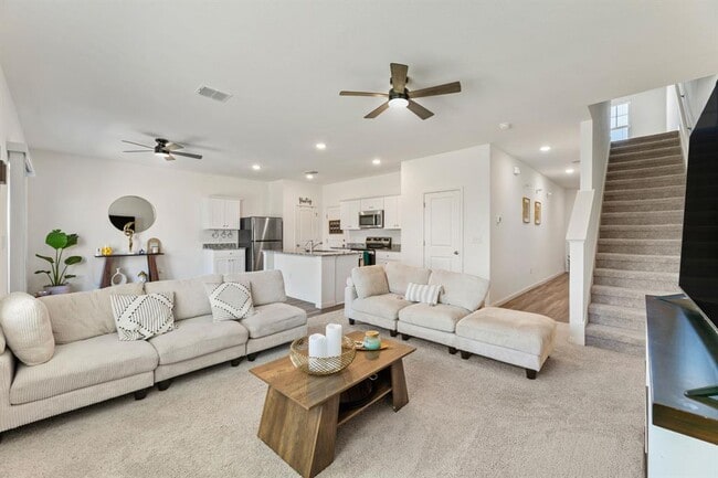 Building Photo - 220 Dirty Harry Dr