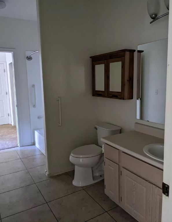 Building Photo - 600 W Grove Pky