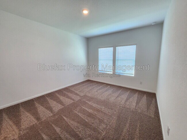 Building Photo - 13907 Sickle Rdg