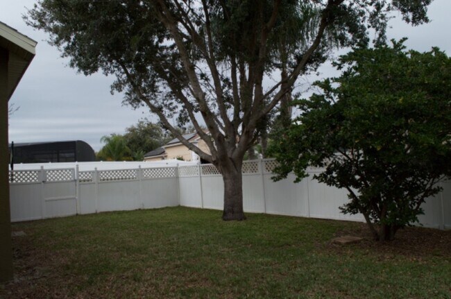 Building Photo - 6220 Hedgesparrows Ln