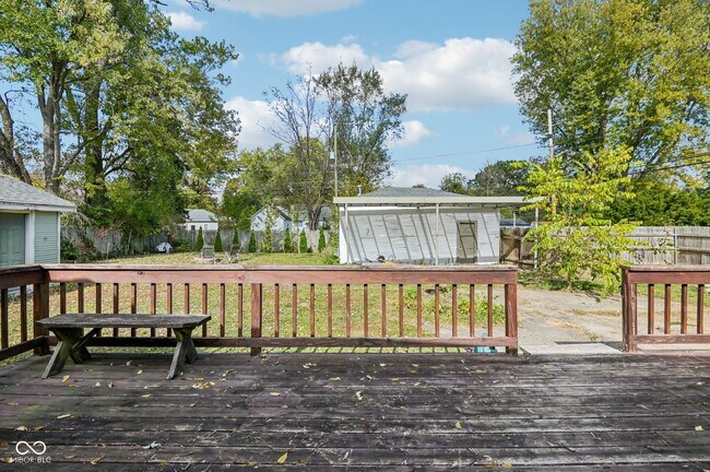 Building Photo - 1920 E 67th St