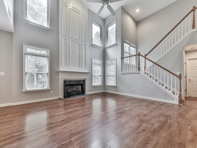 Building Photo - 408 Sixes Dr