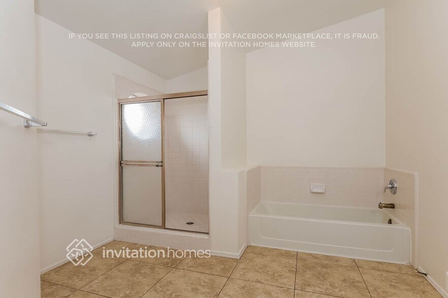 Building Photo - 7120 N 31st Dr