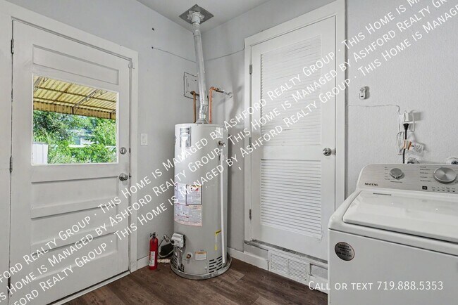 Building Photo - 152 Rose Dr